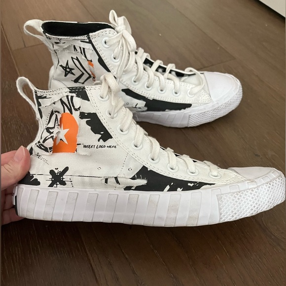 Converse Unisex UNT1TL3D Script Print White w/Blk Classic Hi-Tops sz M 7.5 W 9.5 - Picture 8 of 16